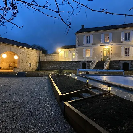 Le Brissonneau Bed & Breakfast