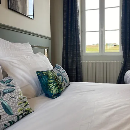 Le Brissonneau Bed & Breakfast