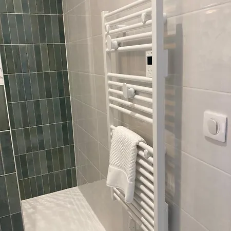 Couette-café Le Brissonneau - Truffe Avec Table D'hôtes 3*