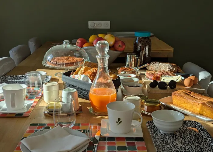 Le Brissonneau - Truffe Avec Table D'hôtes Couette-café