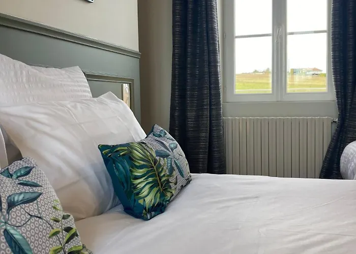 Le Brissonneau - Truffe Avec Table D'hôtes Couette-café